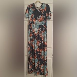 Chic Soul blue floral maxi dress, size 2X, excellent used condition